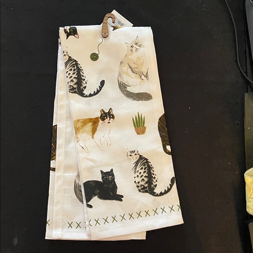 Cat-Themed White Kitchen Towel